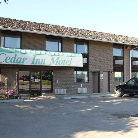 Cedar Inn Lloydminster Buitenkant foto